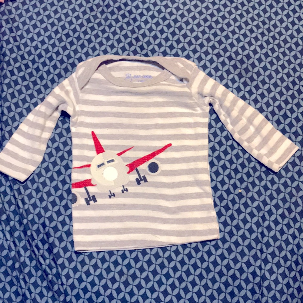 Mon coucur size 6 months little boy airplane long sleeved shirt